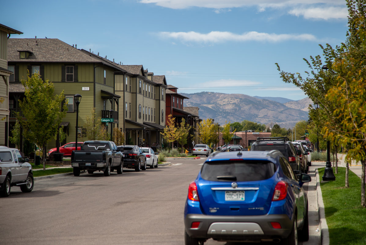 Street like private drive at Capstone Cottages